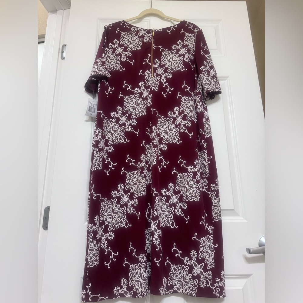 RN Studio Red and White Short Sleeve Midi Dress - Picture 2 of 3